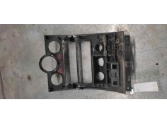Recambio de guarnecidos consola de mandos para renault megane ii berlina 3p 1.4 16v referencia OEM IAM 8200178630   2