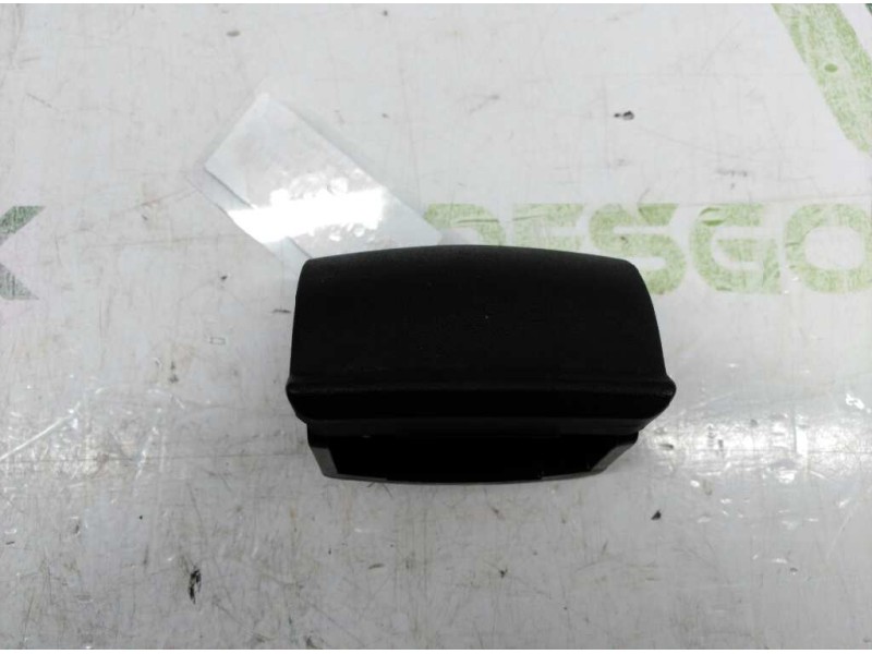 Recambio de cenicero trasero para opel astra g berlina club referencia OEM IAM   