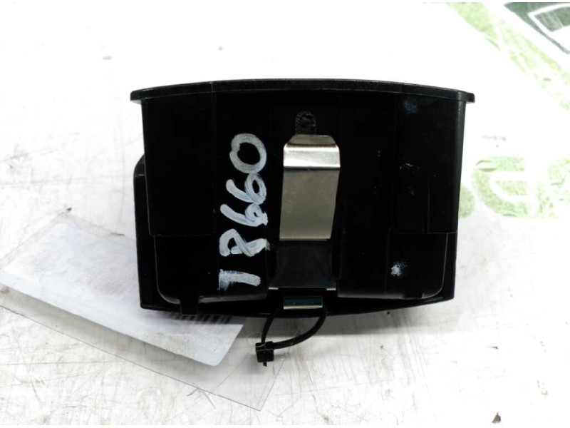 Recambio de cenicero trasero para opel astra g berlina club referencia OEM IAM   