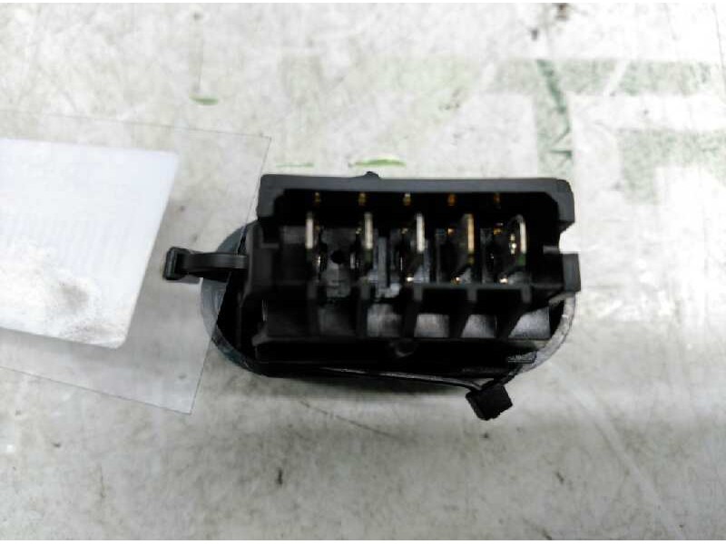 Recambio de boton antivaho para renault kangoo (f/kc0) alize referencia OEM IAM   