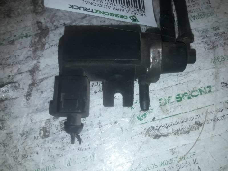 Recambio de valvula aire adicional para seat leon (1m1) signo referencia OEM IAM 1J0906627 2 PINS 