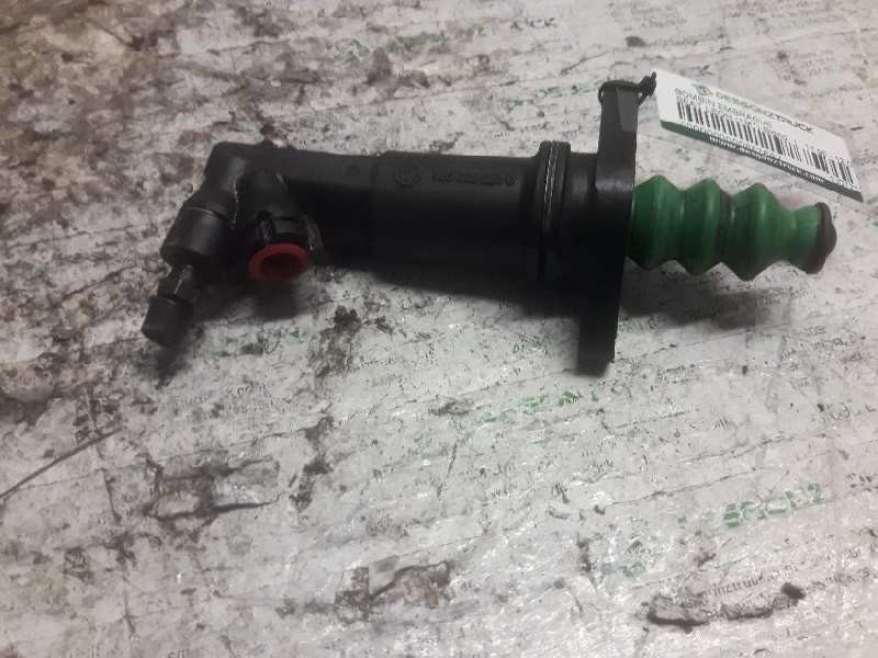 Recambio de bombin embrague para seat leon (1m1) signo referencia OEM IAM 1J0721261D  