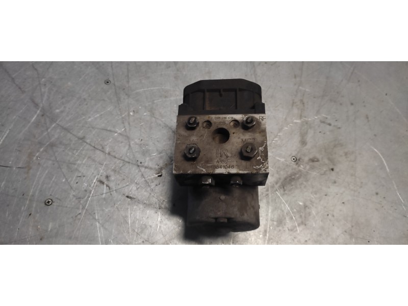 Recambio de abs para fiat punto berlina (188) 1.2 8v referencia OEM IAM 273004424  