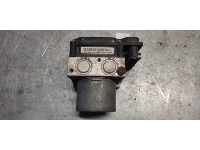 Recambio de abs para renault megane ii berlina 5p 1.5 dci diesel referencia OEM IAM 0265800300 0265231300 8200038695