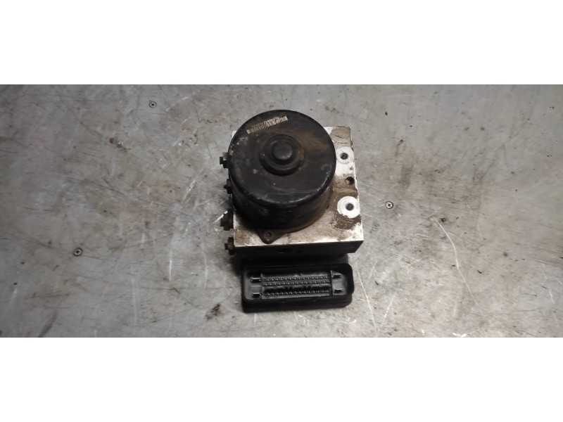 Recambio de abs para ford focus berlina (cak) ambiente referencia OEM IAM 2M512M110EB  