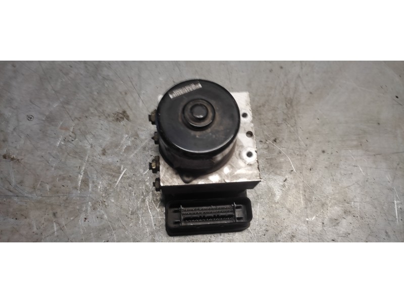 Recambio de abs para ford focus berlina (cak) ambiente referencia OEM IAM 2M512M110EB  
