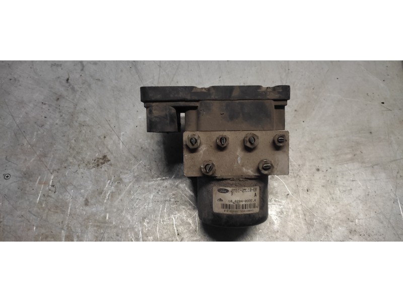 Recambio de abs para ford focus berlina (cak) ambiente referencia OEM IAM 2M512M110EB  