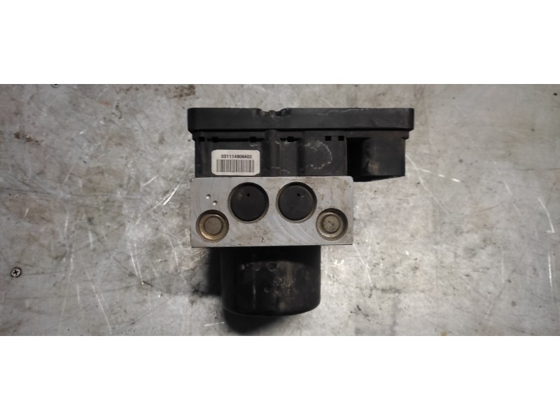 Recambio de abs para ford focus berlina (cak) ambiente referencia OEM IAM 2M512M110EB  