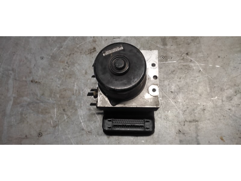 Recambio de abs para ford focus berlina (cak) ambiente referencia OEM IAM 2M512M110EB  