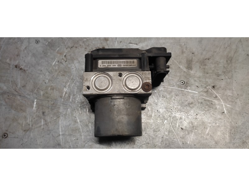 Recambio de abs para renault megane ii classic berlina dynamique referencia OEM IAM 8200038695  