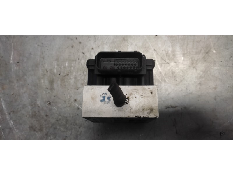 Recambio de abs para citroën xantia berlina 2.0 hdi 90/109 sx referencia OEM IAM 9625975480 ATE 