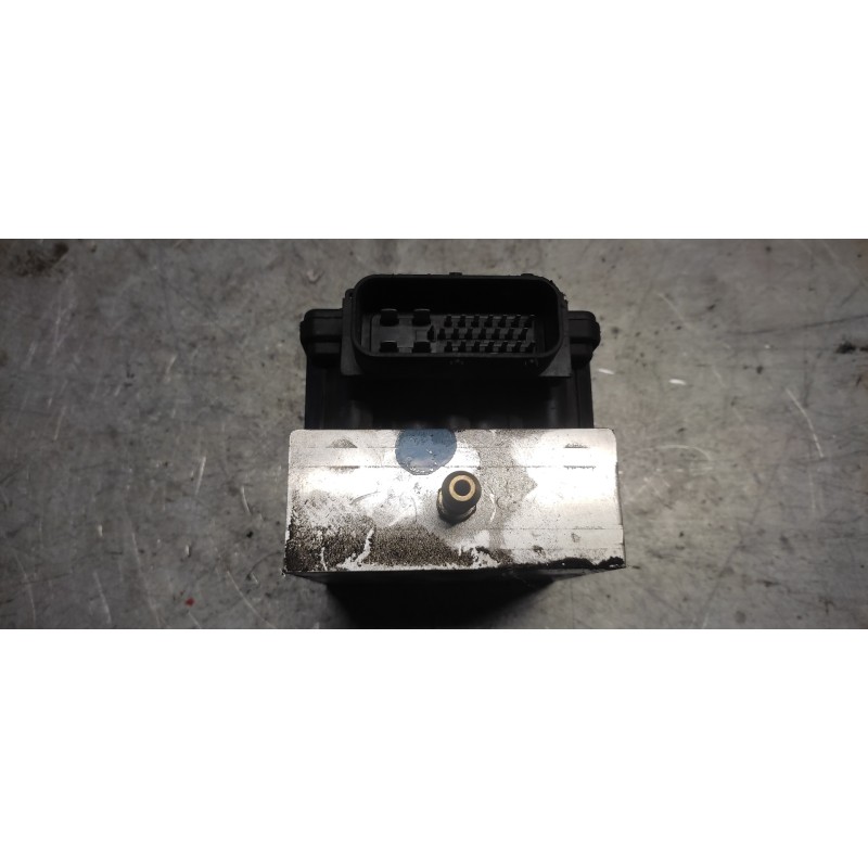 Recambio de abs para citroën xantia berlina 2.0 hdi 90/109 sx referencia OEM IAM 9625975480 ATE 