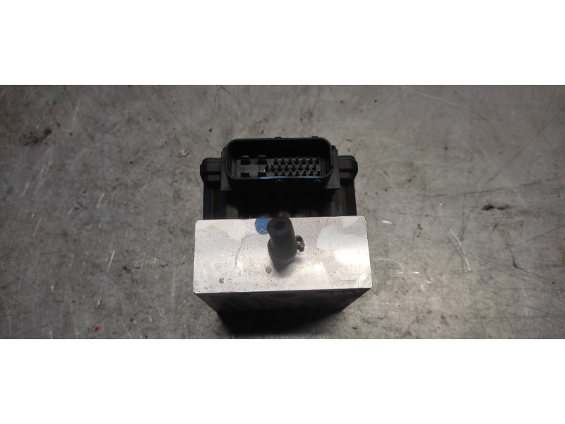 Recambio de abs para citroën xantia berlina 2.0 hdi 90/109 sx referencia OEM IAM 9625975480 ATE 