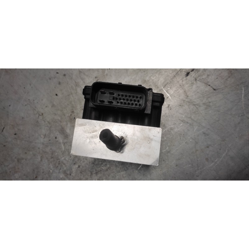 Recambio de abs para citroën xantia berlina 2.0 hdi 90/109 sx referencia OEM IAM 9625975480 ATE 