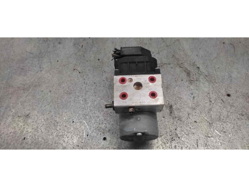 Recambio de abs para nissan pick-up (d22) cabina simple profesional 4x4 referencia OEM IAM 47660VK310  