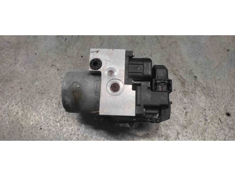 Recambio de abs para nissan pick-up (d22) cabina simple profesional 4x4 referencia OEM IAM 47660VK310  