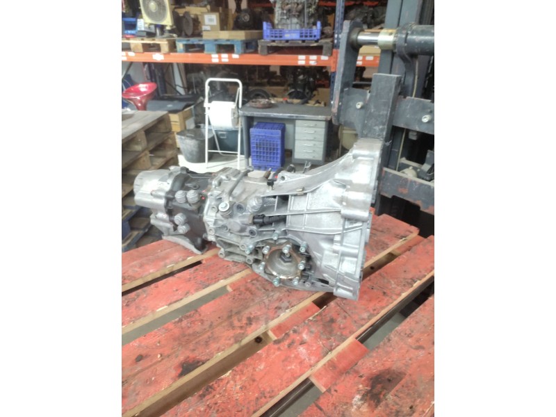 Recambio de caja cambios para audi a4 berlina (8e) 1.9 tdi (96kw) referencia OEM IAM 01E301211C  R31930928