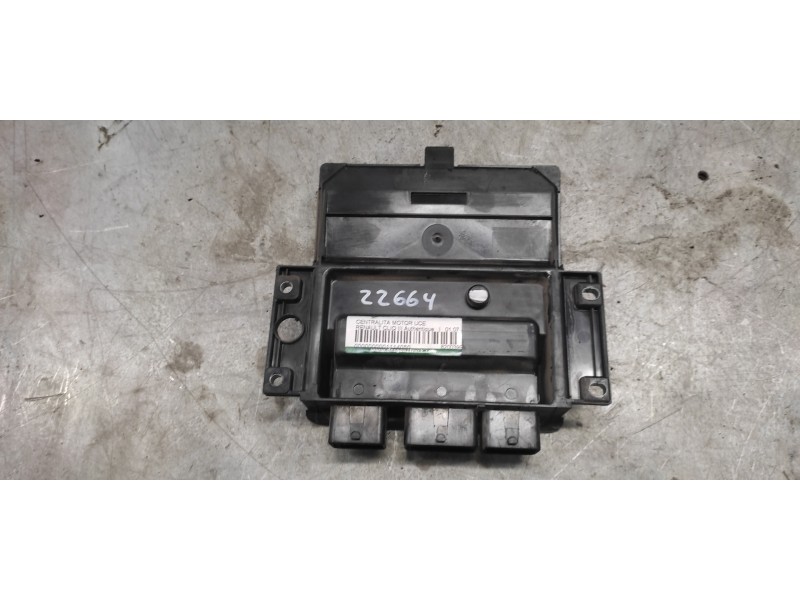 Recambio de centralita motor uce para renault clio iii authentique referencia OEM IAM 8200399038 8200619409 