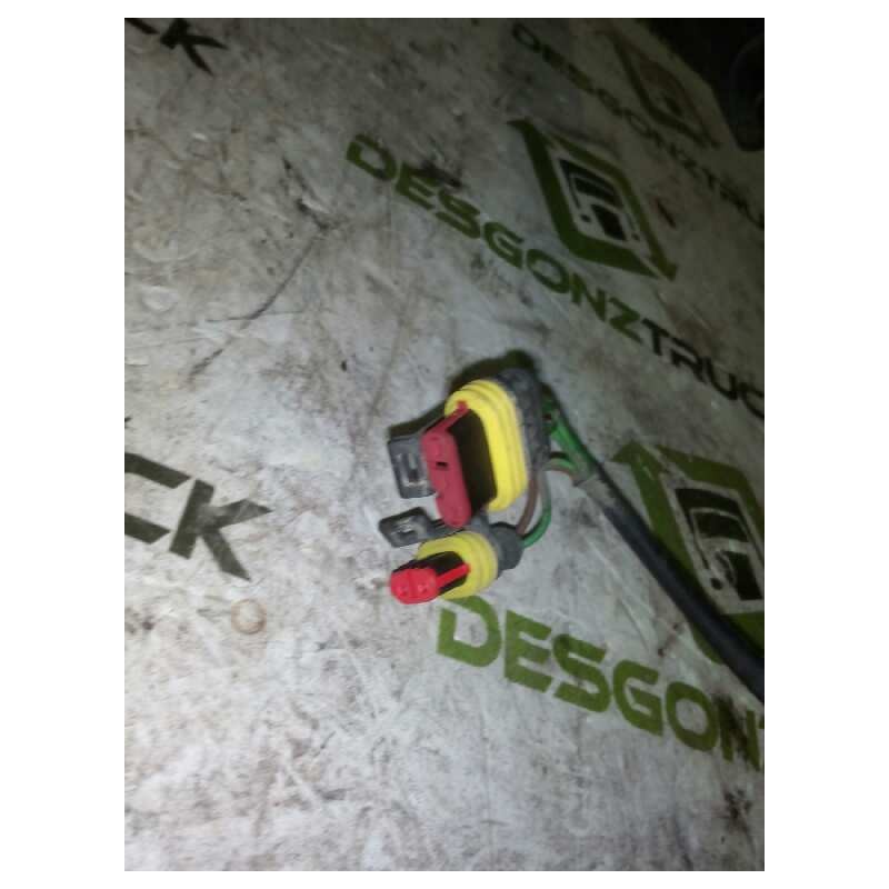 Recambio de brazo retrovisor izquierdo para iveco eurotech (mp) fsa  (440 e 39) larga distancia referencia OEM IAM   