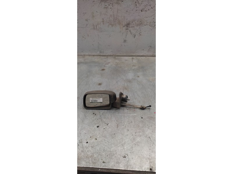 Recambio de retrovisor izquierdo para renault rapid/express (f40) 1.9 d familiar (f40p) referencia OEM IAM   