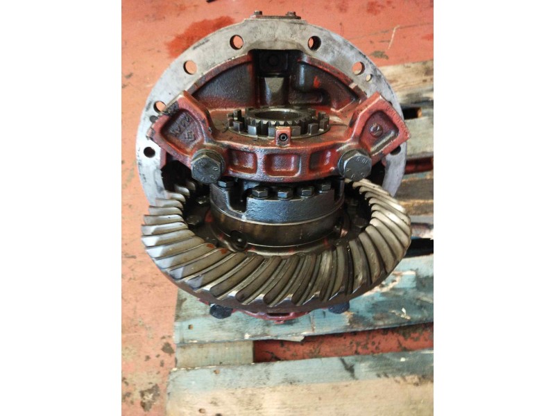 Recambio de grupo para iveco trucks eurocargo 130 e 23 (227cv) referencia OEM IAM 130E A13200A1535391 VC1999024488.RATIO1/391