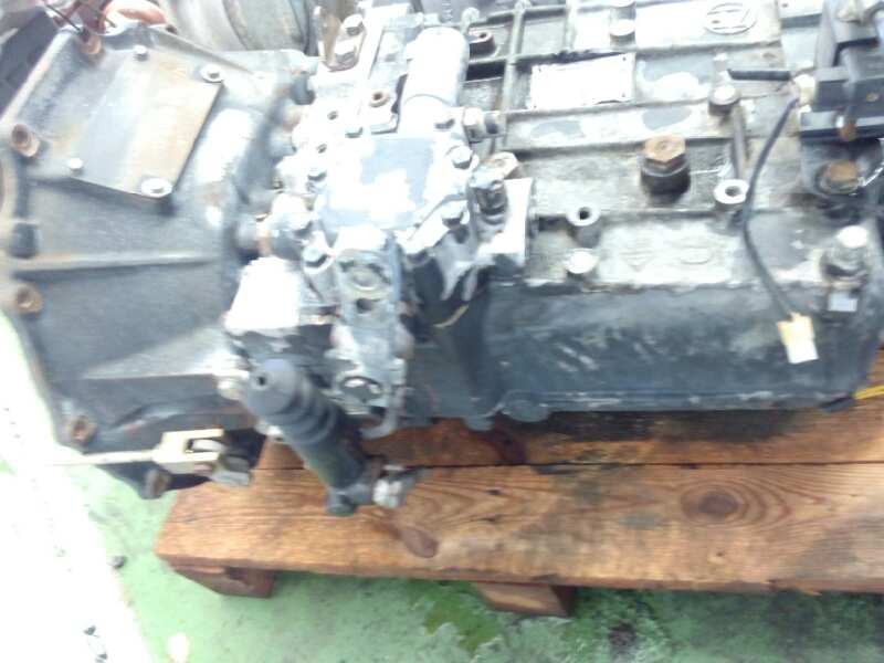 Recambio de caja cambios para nissan trucks m 130.17 referencia OEM IAM S636 1290052194 071871