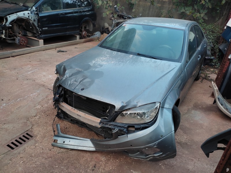 mercedes-benz clase c (w204) berlina del año 2008