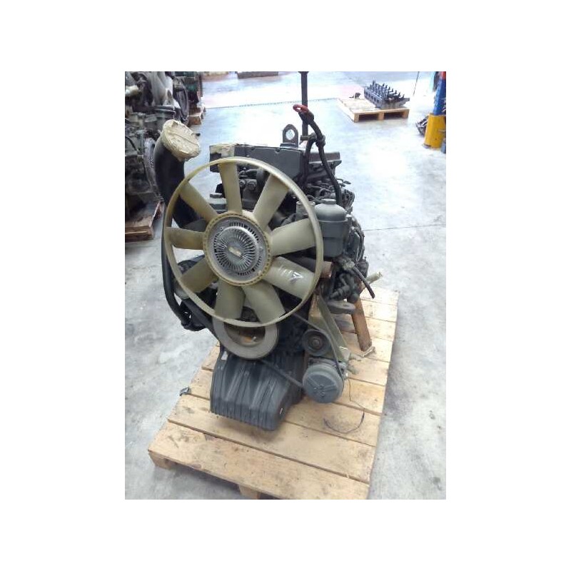 Recambio de motor completo para mercedes trucks atego 1017 (170cv) referencia OEM IAM OM904LAII/1 904.08.,08281 