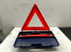 Recambio de triangulo emergencias para renault trafic combi (ab 4.01) passenger authentique combi corto referencia OEM IAM   