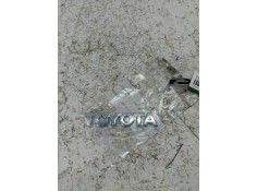 Recambio de emblema para toyota avensis berlina (t25) 2.0 d4-d executive berlina (5-ptas.) referencia OEM IAM  DE LETRAS TOYOTA 