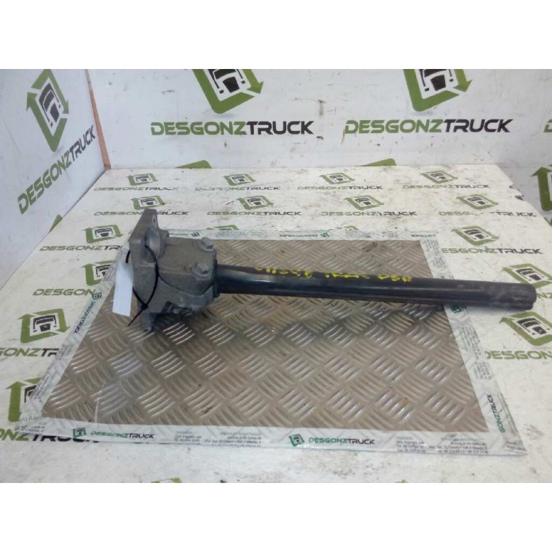Recambio de soporte guardabarros trasero para renault premium route 2006 fas 4x2 larga distancia referencia OEM IAM DERECHO  