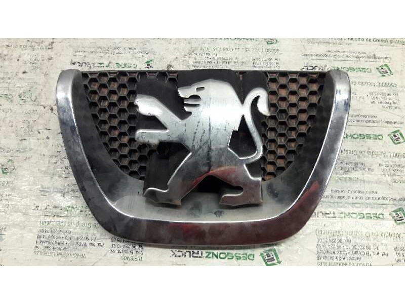Recambio de emblema para peugeot 207 sport referencia OEM IAM 9649670480  