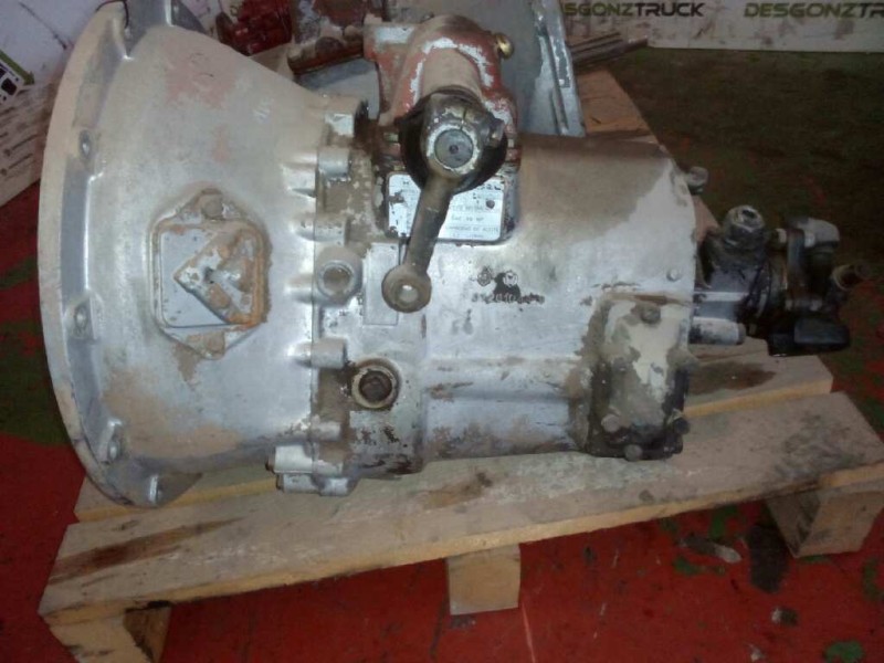 Recambio de caja cambios para nissan trucks l-60.09 referencia OEM IAM T5200  
