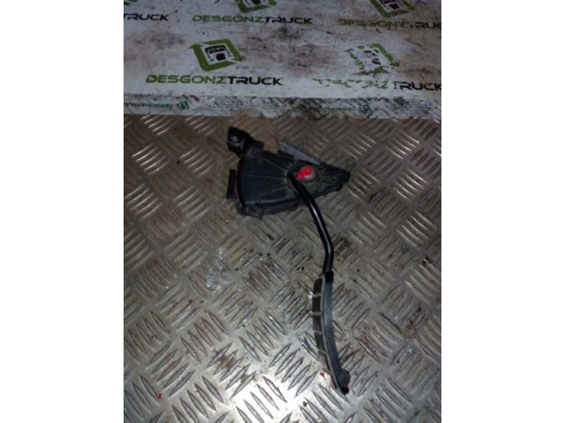 Recambio de pedal acelerador para renault mascott fg 160. 35/55/65 cabina individual referencia OEM IAM 8200313107  
