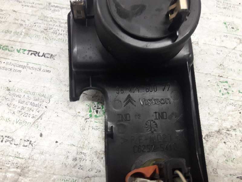 Recambio de posavasos para citroën c4 berlina 1.6 16v hdi referencia OEM IAM 9647160077  