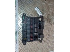 Recambio de caja reles / fusibles para nissan trade 100 caja cerrada, techo elevado referencia OEM IAM 24063G4901  