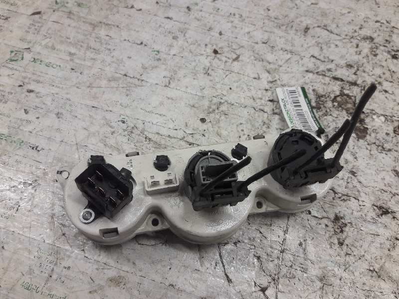 Recambio de mando calefaccion / aire acondicionado para ford focus berlina (cak) ambiente referencia OEM IAM 98AB18C419  