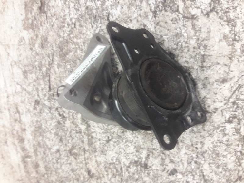 Recambio de soporte motor derecho para seat ibiza (6l1) cool referencia OEM IAM 6Q0199185R  