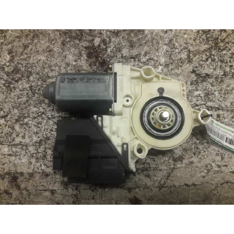 Recambio de motor elevalunas delantero derecho para seat ibiza (6l1) cool referencia OEM IAM 104383101 05074140 26 PINS