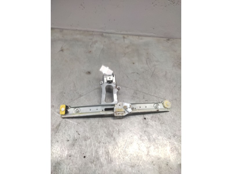 Recambio de elevalunas trasero izquierdo para bmw serie 3 berlina (e46) 320d referencia OEM IAM  MANUAL 