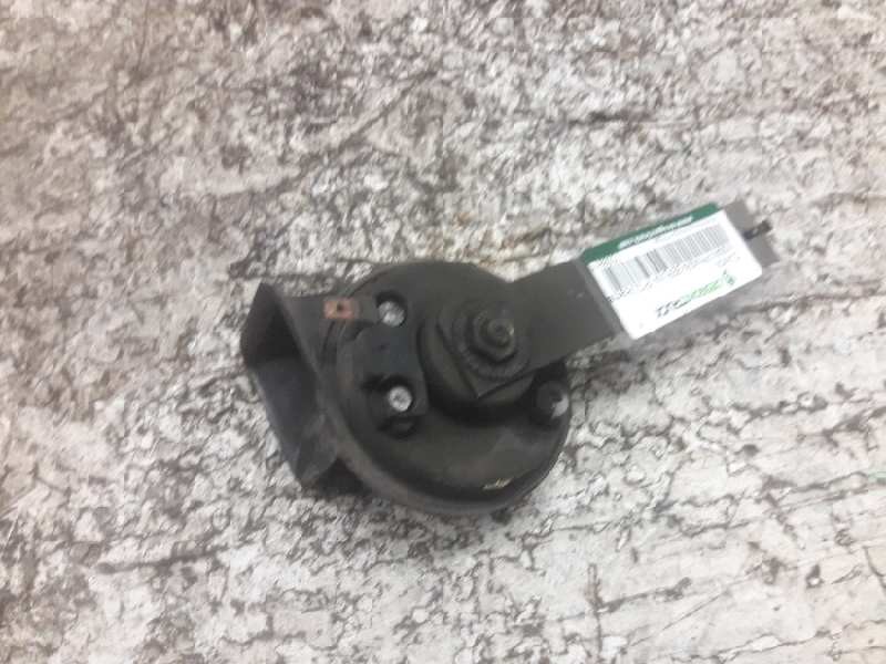 Recambio de claxon para nissan primera berlina (p12) acenta referencia OEM IAM 703881157 BOSCH 