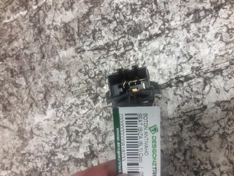 Recambio de boton antivaho para seat ibiza (6l1) cool referencia OEM IAM 6L1959621 5 PINS 