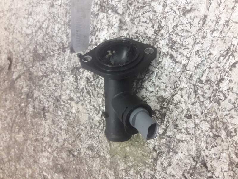 Recambio de pipa termostato para seat leon (1p1) comfort limited referencia OEM IAM 03G121121D  