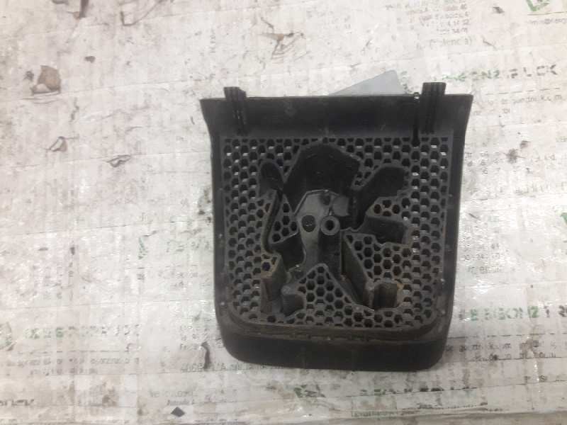 Recambio de emblema para peugeot 406 berlina (s1/s2) 1.9 turbodiesel referencia OEM IAM 9623832877  