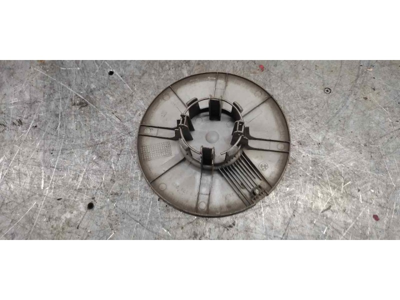 Recambio de tapacubos para bmw serie 5 berlina (e34) referencia OEM IAM 1178728 17.70CM 
