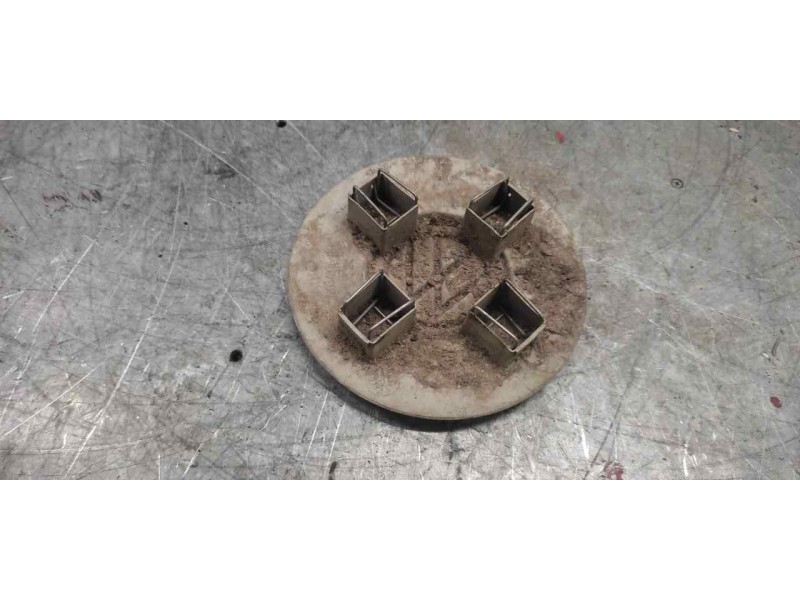 Recambio de tapacubos para volkswagen golf iii berlina (1h1) cl referencia OEM IAM 3A0601149A 17.50CM 