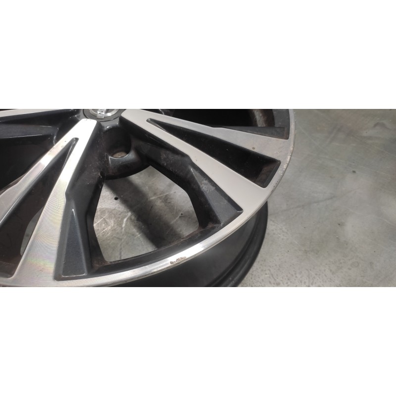 Recambio de juego llantas para nissan qashqai (j11) acenta referencia OEM IAM  18 X 7J 18´´-5 TORNILLOS
