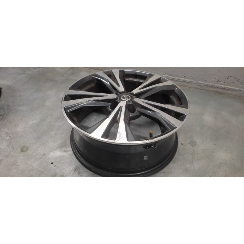 Recambio de juego llantas para nissan qashqai (j11) acenta referencia OEM IAM  18 X 7J 18´´-5 TORNILLOS