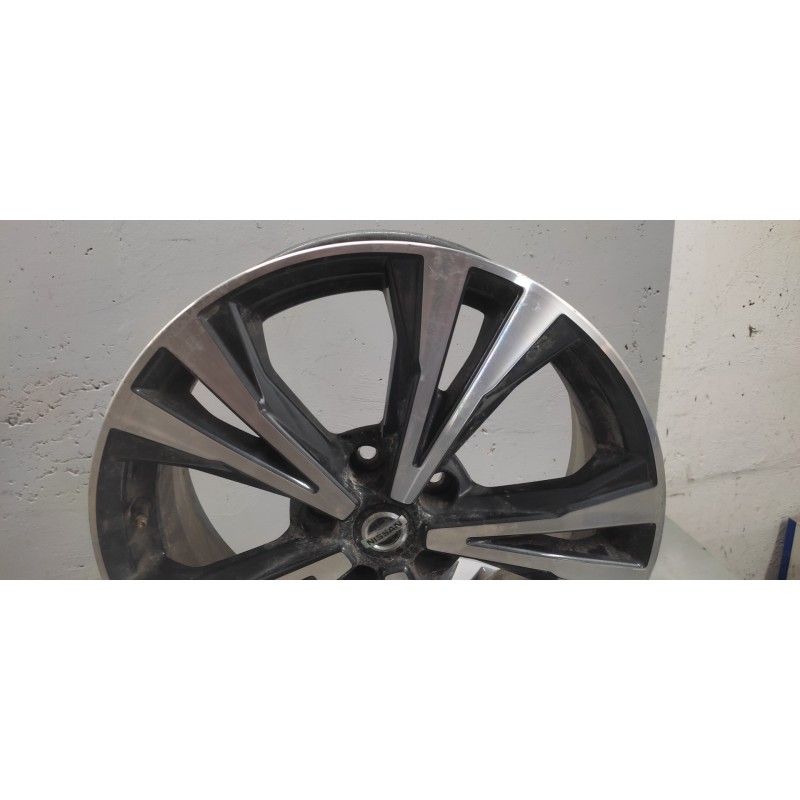 Recambio de juego llantas para nissan qashqai (j11) acenta referencia OEM IAM  18 X 7J 18´´-5 TORNILLOS