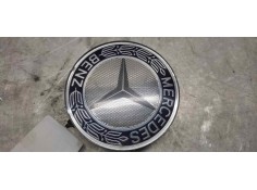 Recambio de tapacubos para mercedes-benz clase c (w203) berlina referencia OEM IAM A1704000025  